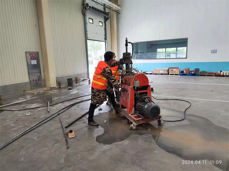 蔚县厂房地面下沉塌陷注浆加固施工